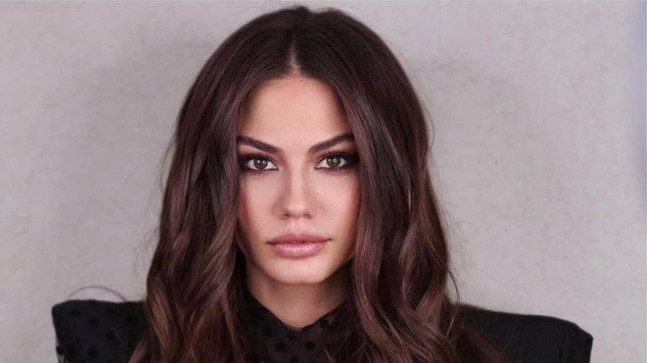 Demet Özdemir’i ağlatan hediye