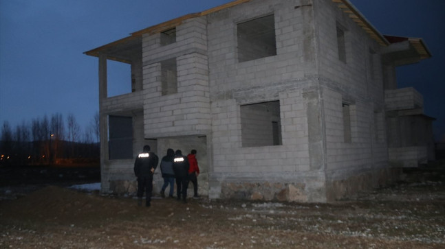 Van’da tartıştığı eşini öldürdü