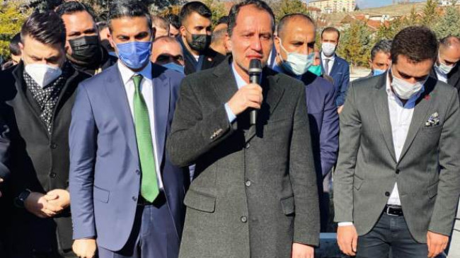 Erbakan’ın yakın yol arkadaşı Fehim Adak dualarla anıldı