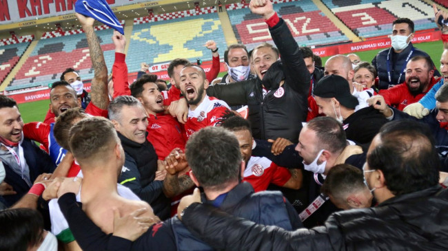 Antalyaspor’da Türkiye Kupası finali için prim verilecek