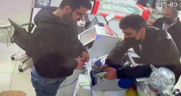 Esenyurt’ta tırnakçılık yöntemiyle 300 doları çalmaya çalıştılar
