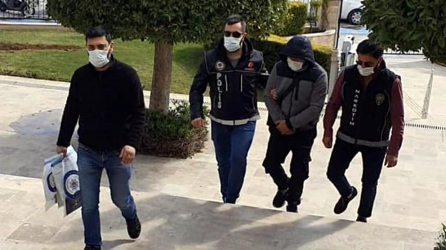 Marmaris’te tantunili uyuşturucu satışına baskın: 1 tutuklama