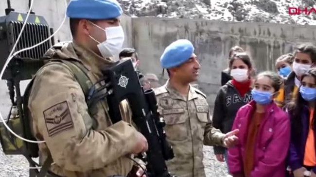 Şırnak’ta öğrenciler, komandolarla buluştu