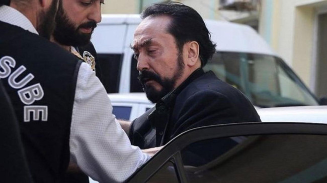Adnan Oktar’ın avukatı mahkeme salonundan çıkartıldı