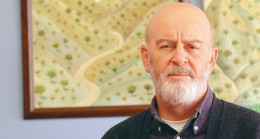 Kutlu’nun edebiyat eleştirileri çıktı: Dergâh dergisinde kaleme aldığı yazılar