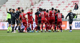 Beşiktaş’ın iptal edilen penaltısında VAR müdahalesi doğru mu