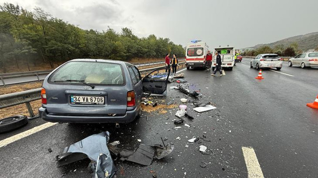 Düzce’de zincirleme kaza: 1 ölü, 2 yaralı