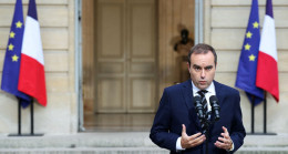 Macron çıkmazda: Fransa Başbakanı Lecornu istifa etti